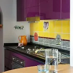 Casa Flo Con Terrazza E Ascensore 아파트 살레르노