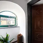Casa Flo Con Terrazza E Ascensore 살레르노