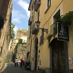 Casa Flo Con Terrazza E Ascensore * 살레르노