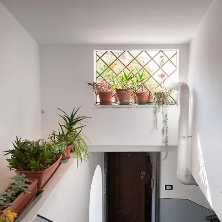 Casa Flo Con Terrazza E Ascensore Apartmán Salerno